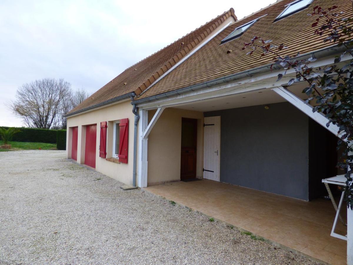 Les Petites Brosses Bed & Breakfast Montbizot Exterior photo